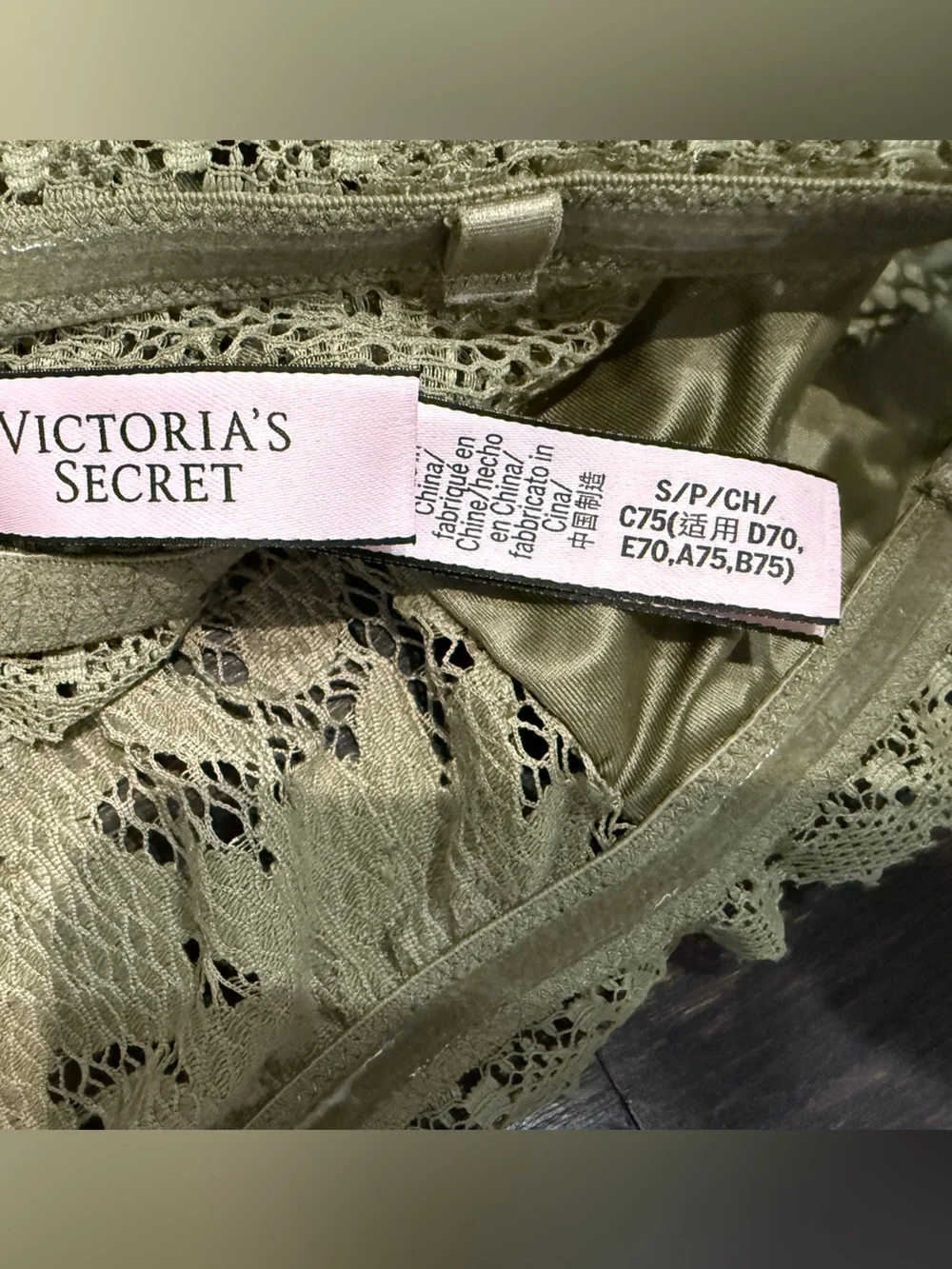 Victoria secret Olive Green Lace Bandeau Bralette Size small NEW tags removed